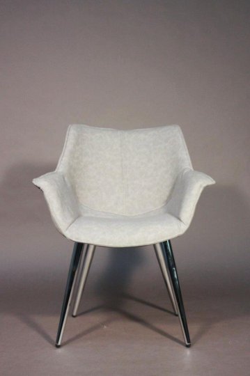 Stuhl, grau, mit Armlehnen, Alcantara Bezug, abgenäht, verchromt konische Beine, Metall