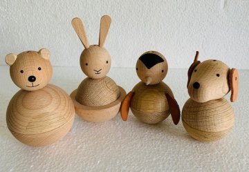 Holzfigur LEIKA DOG, Holz hellbraun, Kugelkörper, Kopf mit Lederohren, H=9,5cm