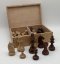 Schachfiguren geschnitzt 32Stück, Holzkasten