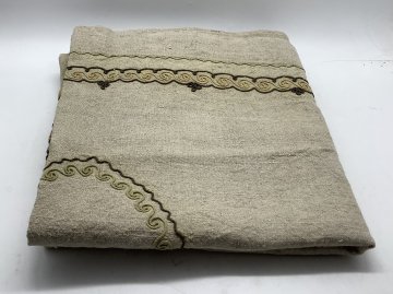 P- Tischdecke 115x140cm, beige leinen, mittig und rundum kordelstickerei in braun/grün/beige