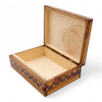 Schatulle, Holz braun/beige, Deckel mit bunt bemalten Blütenköpfen, Rauten und Kreisverzierungen, B17xH5xL13