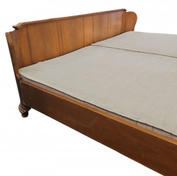 Bett CHIPPENDALE, Holz mit Rohrgeflecht im Fußteil, hell Nussb., kompl. m. Matratze, 200x200cm, h 90cm, Doppelbett