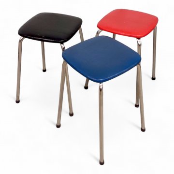 Hocker, Stahlrohrgestell, Sitz Kunstleder orange rot blau braun oder schwarz, quadr.