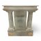 Grabstein/Grabmal, Marmoroptik grau, 2 dorische Säulen und Mittelteil auf geradem Sockel, gestufter,gerader Abschluß, H//B/T 137x120x40