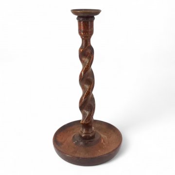 Kerzenständer, Holz, 1-flg., Tülle Messingblech, Säule gedrehtes Mittelstück, Fuß Tropfschale ø16, H26,5