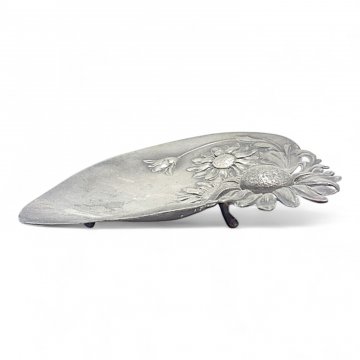 Schale Zinn, Blumendekor, oval, L19, leicht eingerissen