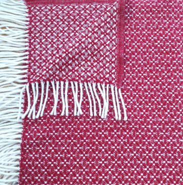 Lammwolldecke 130x200 weinrot/creme Rhombenmuster, Fransen in creme