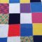 Decke 150x150 Wolle gehäkelt, Patchwork, ca. 10 cm große bunte Quadrate, weisser Kettelrand