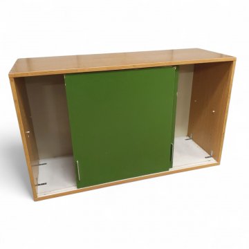 Sideboardaufsatz, Korpus Eichedekor, 2 Schiebetüren K.stoff grün, 2 Einlegeböden, Türfront beschädigt/geklebt, B120xT42xH72