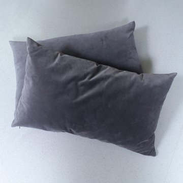 Kissen 40x60 grau,Samt, Federinlett