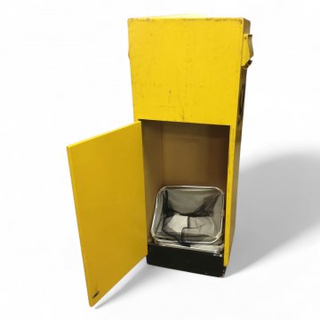 Standbriefkasten, Deutsche Post, Filmbau, Holz gelb, 2 Einwurfschlitze, H130xB50xT38