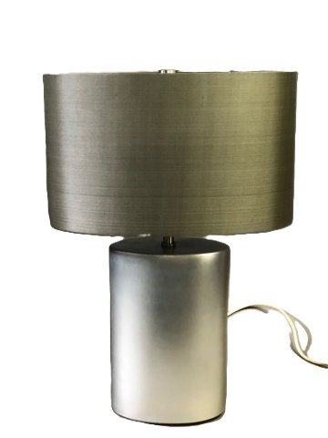 Tischlampe, modern, ovaler Lampenfuß mit Blattsilber, ovaler Seidenlampenschirm in grau