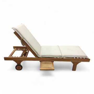 Liege/Gartenliege, Teak, Kopfteil mehrfach verstellbar, Ausziehtisch, 2 Räder, Auflage beige, H/B/T 40x200x65