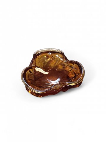 Aschenbecher, Glas, gelb/braun, dreieckig mit Schliff, 70er Jahre, ca. b 13cm, h 4cm 