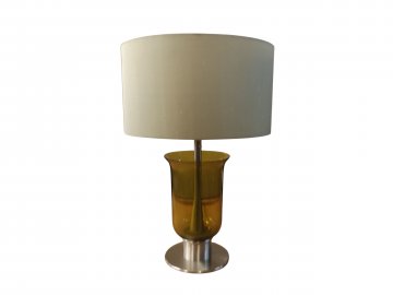 Tischlampe, Sockel und Säule Chrom, Glasvase olivgrün, zylindrischer Schirm  olivgrün