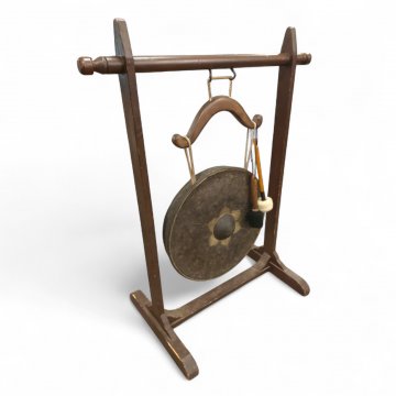 Gong, Bronze ø60, Teakgestell dkl.braun, H127xB105, Klöppel