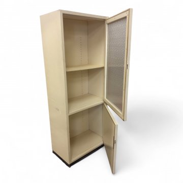 Arztvitrine, MAQUET, Metall beige, 2-türig, Tür oben matt verglast,, H/B/T 173x68x42