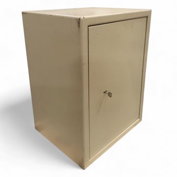 Tresor, Stahl beige, Doppelbartschloss, H/B/T 67x49x41, ca. 60 Kg