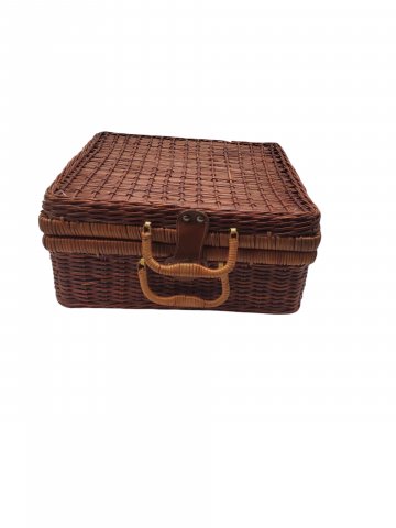 Picknickkorb, Weide, Dunkel oder Hell, Vintage mit Beschlägen, gefüllt