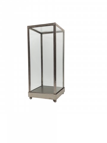 P- Schaukasten, Glas, Quaderform, Metallrahmen, verchromt, Sockel mit Kugelfüßchen, 15x15cm, H: 36cm
