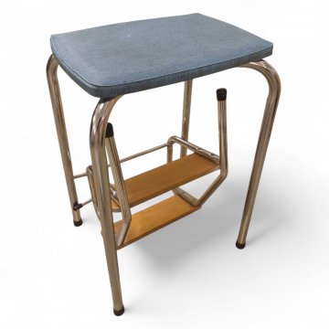 Tritthocker, Chromgestell, Sitz Acella h´blau, 2 Holzstufen klappbar