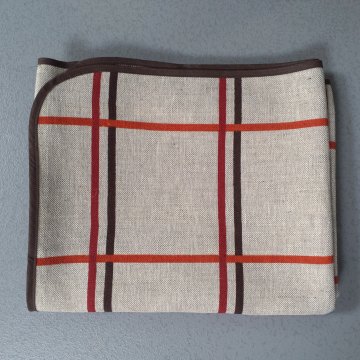 Tischdecke 140x110 beige, feines Rupfen, braun, weinrot + oranges Karoraster, braune Einfassung, abgerundete Ecken