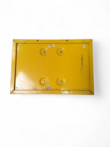 Fahrplanhalter/Fahrplanrahmen, Metall, gelb, Halter an Rückseite, außen: 47,5x32,5cm, innen:43x27,8cm