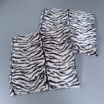 Kissen 80x80 Plüsch schwarz weiß, weißer Tiger