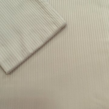 Garnitur 135x200 altrosa,  fein gestreift, Damast + 1 Kissen 60x75