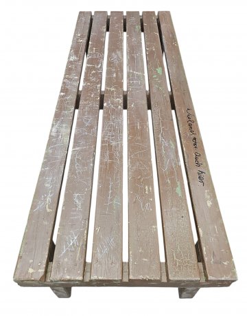 Knastliege Pritsche Holz m. Lattung Pfostenbeine, dkl.braun, 64x180, h 47cm, Knast