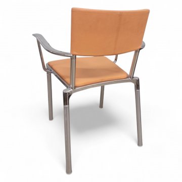 Armlehnstuhl SEGIS, Chrom, Beine Alu, Sitz und Rücken Leder apricot