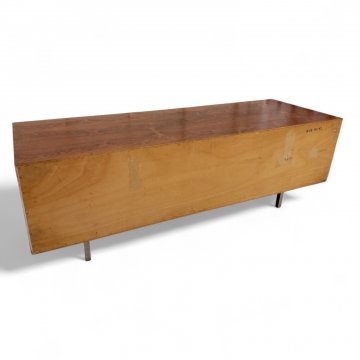 Sideboard FORTALEZA, Palisander, 3 Türen, Fronten mit geprägtem Rautenmuster, Beine verchromt, B168xT58xH60