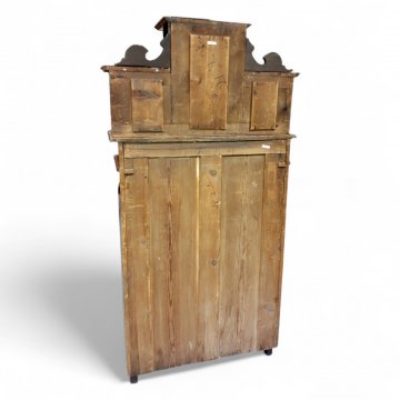 Vertiko, Nußbaum, 2 Türen, 1 Schub, Bronzebeschläge, Aufsatz gedrehte Säulen, Puppen, 3 Spiegel, 97x47x136(54)