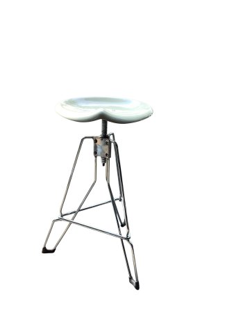 Barhocker, Hocker, Chromgestell, Sitzschale Metall, beige, höhenverstellbar, Yasu Sasamoto- Dulton 