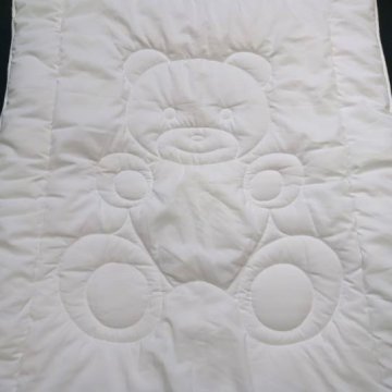 Einziehdecke Kleinkind 100x130 weiß, gesteppter Teddybär, Baby