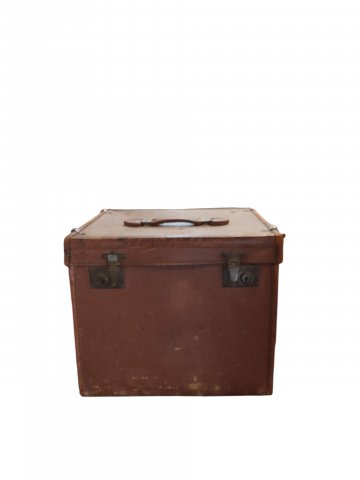 Koffer / Koffertruhe, Pappe mit Leinenstoff beschichtet,  braun bemalt, ein Griff, Vintage, 