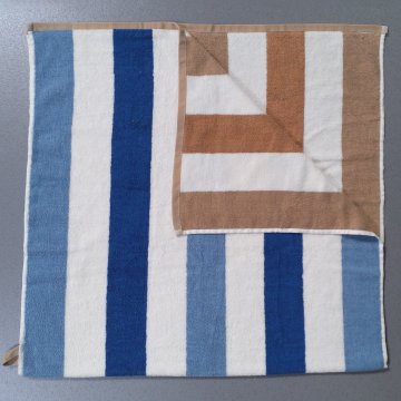 Badehandtuch 165x90 zweiseitig, weiß mit blauen bzw hellbraunen Blockstreifen, Badetuch, Sauna