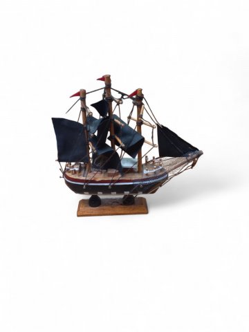 Kogge klein ZJAWA, 3 Master, schwarze Segel, 15x15x3cm