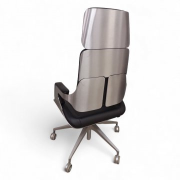 Chefsessel INTERSTUHL SILVER 362S, Edelstahl gebürstet, Leder schwarz, Doppelrollen, höhenverstellbar, B58xT72xH132, ca.40 Kg.