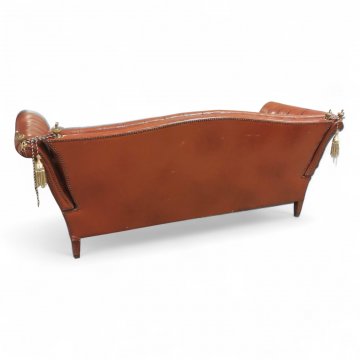 Sofa EKL rot Leder kapituniert, eingelegte Sitzkissen, Puppen und Schuhe Messing, 2-sitzig, 200x80x75cm, 022/75