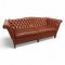 Sofa EKL rot Leder kapituniert, eingelegte Sitzkissen, Puppen und Schuhe Messing, 2-sitzig, 200x80x75cm, 022/75