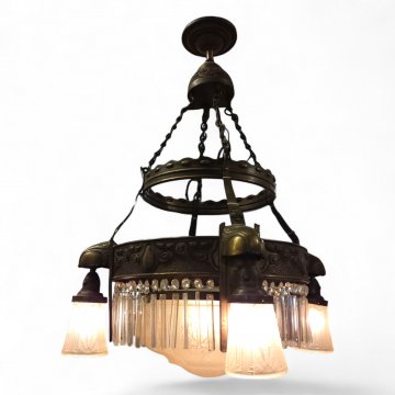 Hängelampe, Jugendstil, Messing verziert, Kettenaufhängung, Kristalltstäbe, 4 geriffelte Glasschirme, 1 Glasschal, 6-flg. E27