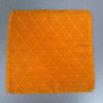Deckchen 30x30 Dralon, orange, Dreieckmuster, rundum Fransen