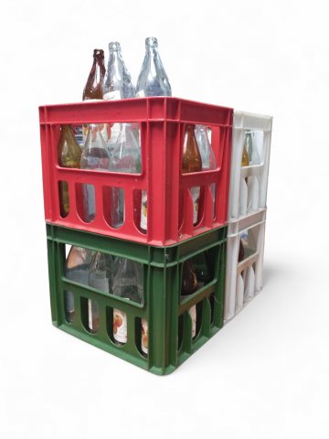 Flaschenkiste, Kunststoff, mit je 12 Glasflaschen, Apfelsaft, 38x30x30 cm, versch. Farben, DDR 