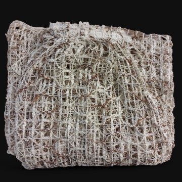 Gardine, ca.135x245cm, wollweiß, Gitterstruktur, fischernetzähnlich ,braun/weiß melierter Faden in Kreismuster, gerafft genäht