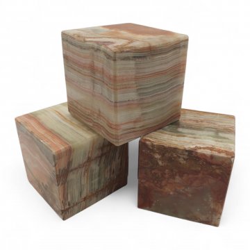 Steinobjekte, Größe S, Granit /Marmor /Achat, Pyramide/Obelisk/Würfel, Diverse