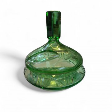 Wattedose, Kristallglas, grün, rund, handgeschliffen, 16 cm