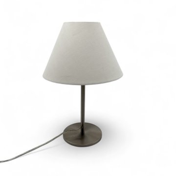 Tischlampe, Chrom, matt, runder Fuß, dünne Säule, Schirm konisch, beige/hellbraun