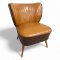 Cocktailsessel, Kunstleder h´braun/dkl.braun, Rücken mit Längsnähten, Füße Holz konisch schräg