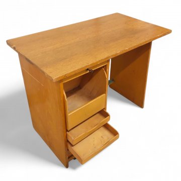 Schreibmaschinentisch, Eiche, Rolladenfach links, Wangenbein rechts, Fußleiste, L90xB50xH70